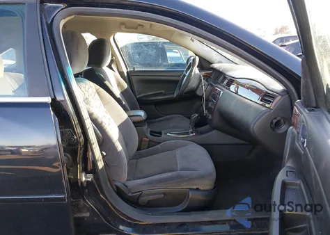 2011 Chevrolet Impala Ls z USA, uszkodzony, nr VIN 2G1WF5EK3B1143427